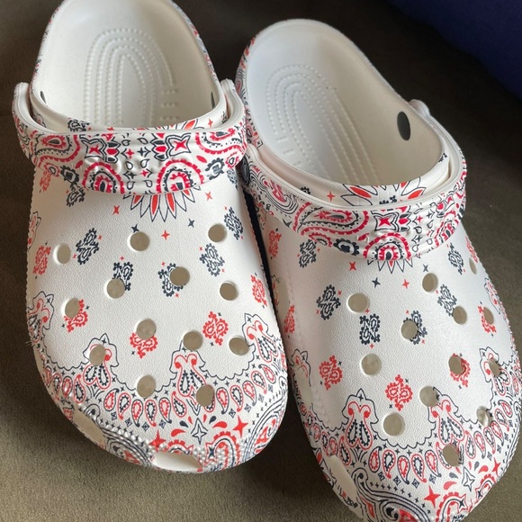 White and Red Patterned Crocs - Picture 5 of 7